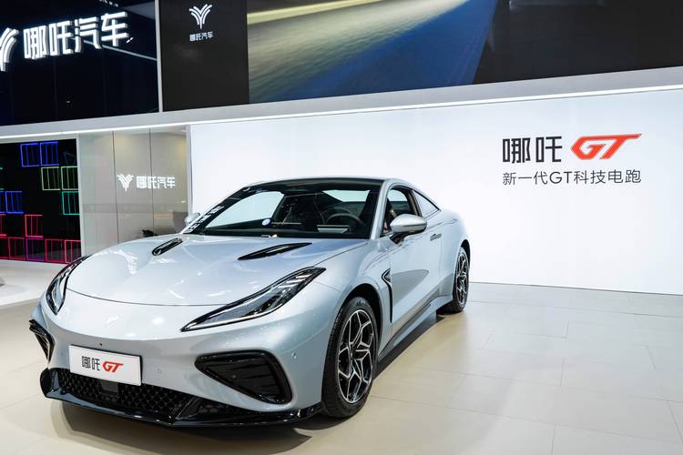 深圳盐田区维驰祥企业管理咨询哪吒汽车在智能汽车领域的表现，领途汽车在新能源汽车市场中的影响力